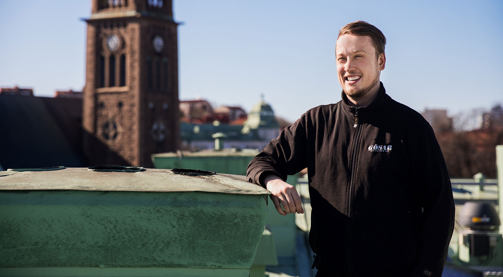 Sotning av eldstad och skorsten för trygg brandsäkerhet